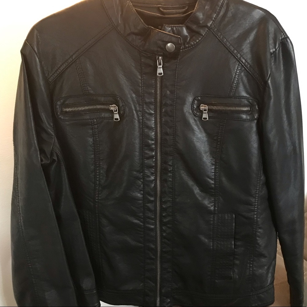 Black leather motorcycle jacket like new XL